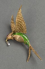 Exquisite jeweled bird pin from a selection of 14K and 18K mid-century animal-form pins. Quinn’s Auction Galleries image.